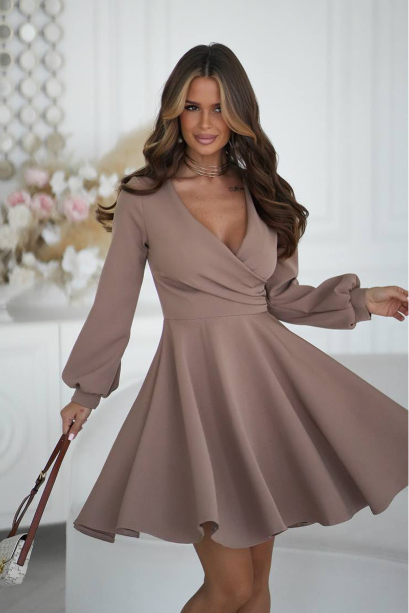 ЕЛЕГАНТНА КОРОТКА СУКНЯ З ДОВГИМИ РУКАВАМИ 7558